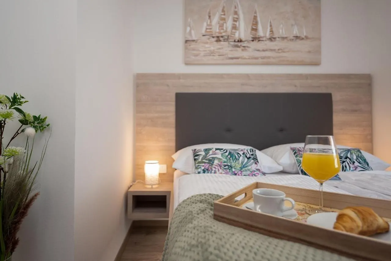 Villa Blue Sky Zadarvillas Turanj Croatia